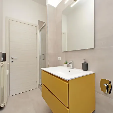 4bnb - Baldo Degli Ubaldi Big * Ρώμη