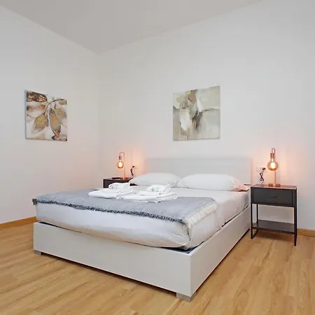 4bnb - Baldo Degli Ubaldi Big