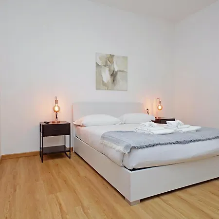 4bnb - Baldo Degli Ubaldi Big Roma
