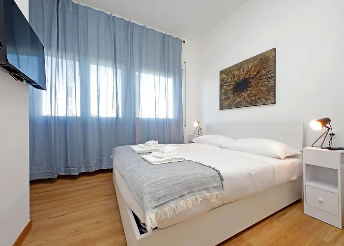 4bnb - Baldo Degli Ubaldi Big * רומא