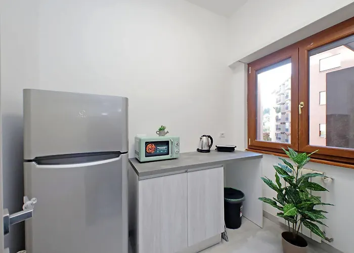 4bnb - Baldo Degli Ubaldi Big * רומא